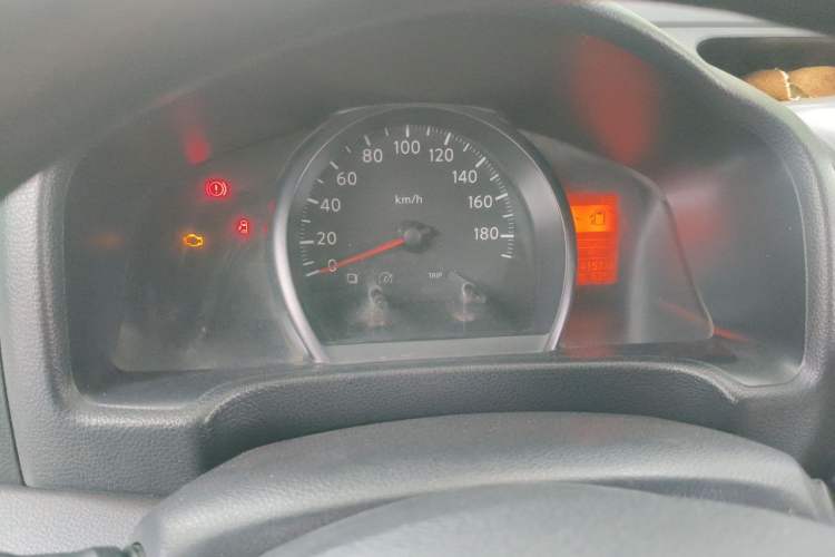 Used Nissan NV200 2011 1.6L 232 Seats Zunya Trim Instrument Cluster