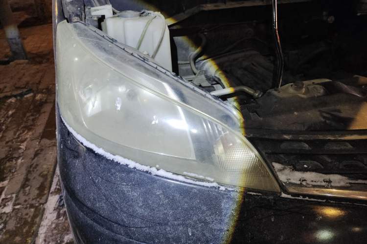 Used Nissan NV200 2011 1.6L 232 Seats Zunya Trim Right Front Headlight