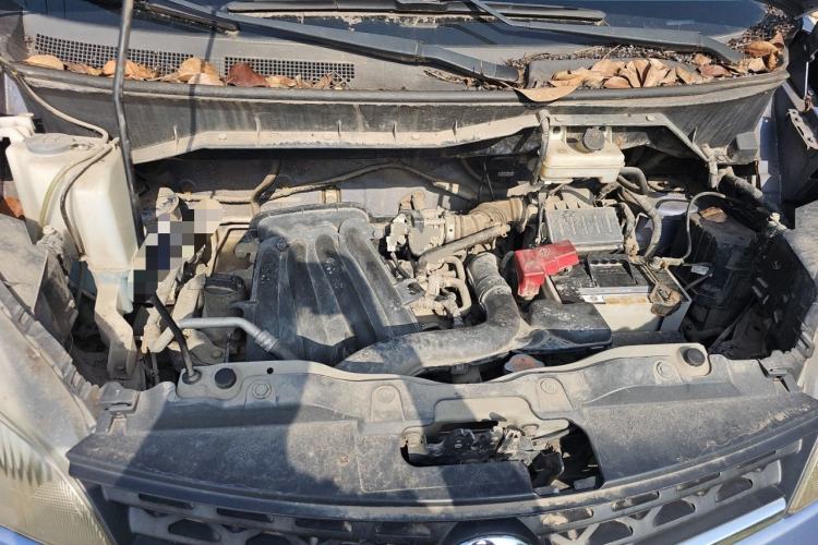 Used Nissan NV200 2011 1.6L 232 Seats Zunya Trim Engine Bay