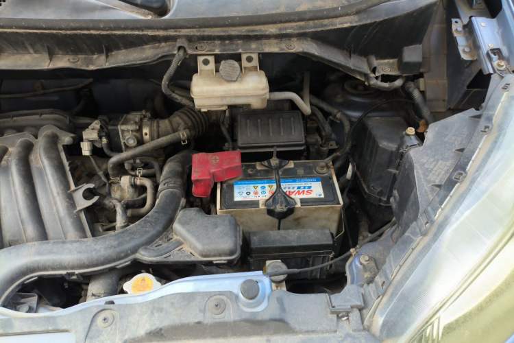 Used Nissan NV200 2011 1.6L 232 Seats Zunya Trim Engine Bay Left