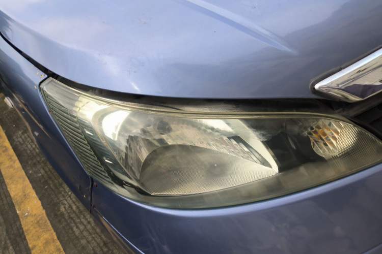 Used Nissan NV200 2011 1.6L 232 Seats Zunya Trim Right Front Headlight