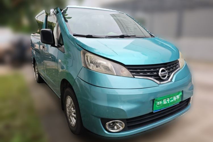 Used Nissan NV200 2011 1.6L 232 Seats Zunya Trim Front Right 45 Deg