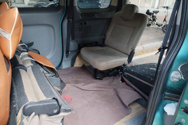 Used Nissan NV200 2011 1.6L 232 Seats Zunya Trim Left Rear Seat