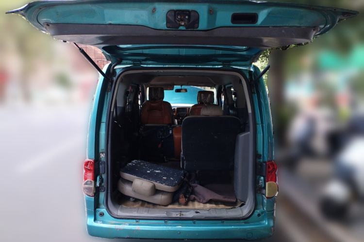 Used Nissan NV200 2011 1.6L 232 Seats Zunya Trim Trunk