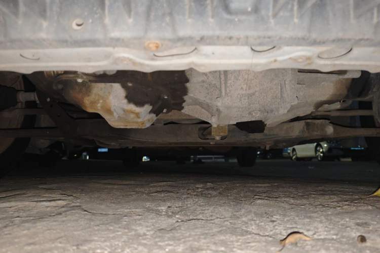 Used Nissan NV200 2011 1.6L 232 Seats Zunya Trim Chassis Front