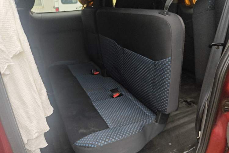 Used Nissan NV200 2011 1.6L 232 Seats Zunya Trim Left Rear Seat