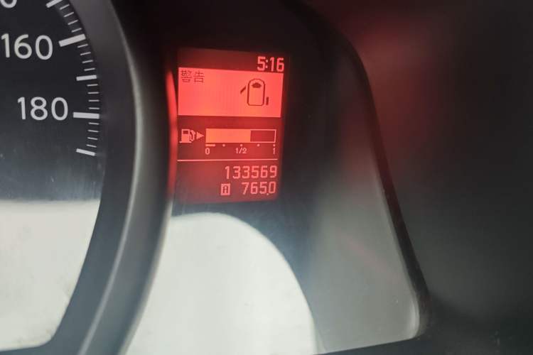 Used Nissan NV200 2011 1.6L 232 Seats Zunya Trim Odometer Close Up