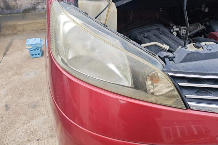 Used Nissan NV200 2011 1.6L 232 Seats Zunya Trim Right Front Headlight