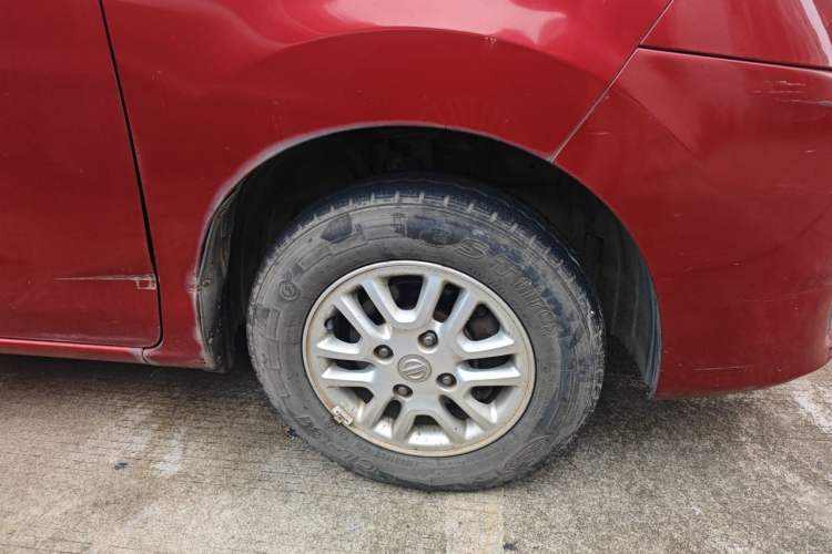 Used Nissan NV200 2011 1.6L 232 Seats Zunya Trim Right Front Wheel Hub