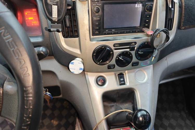Used Nissan NV200 2011 1.6L 232 Seats Zunya Trim Audio And AC Panel