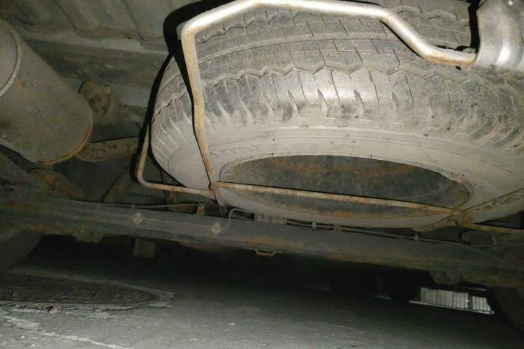 Used Nissan NV200 2011 1.6L 232 Seats Zunya Trim Chassis Rear