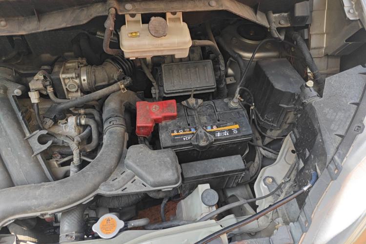 Used Nissan NV200 2011 1.6L 232 Seats Zunya Trim Engine Bay Left