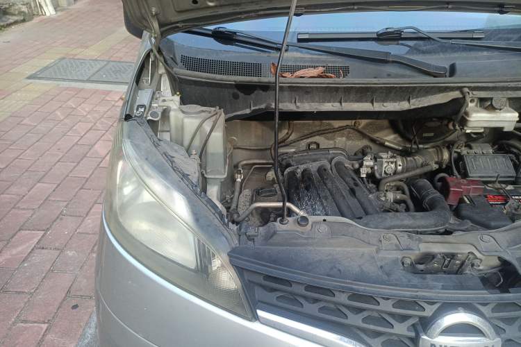 Used Nissan NV200 2011 1.6L 232 Seats Zunya Trim Engine Bay Right