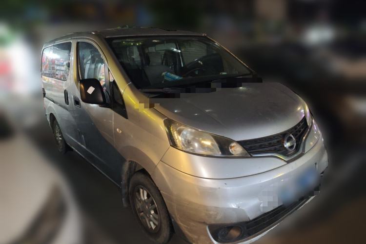 Used Nissan NV200 2011 1.6L 232 Seats Zunya Trim Front Right 45 Deg