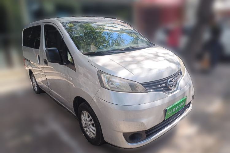 Used Nissan NV200 2011 1.6L 232 Seats Zunya Trim Front Right 45 Deg