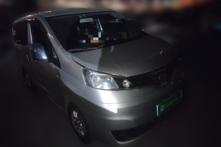 Used Nissan NV200 2011 1.6L 232 Seats Zunya Trim Front Right 45 Deg