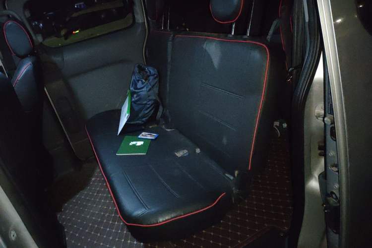 Used Nissan NV200 2011 1.6L 232 Seats Zunya Trim Left Rear Seat