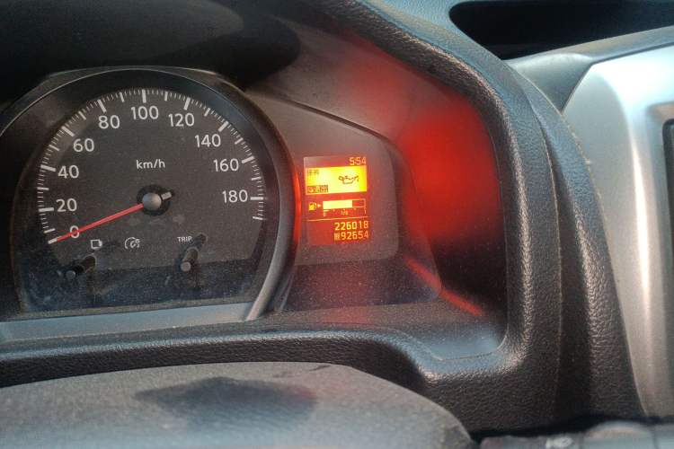 Used Nissan NV200 2011 1.6L 232 Seats Zunya Trim Odometer Close Up