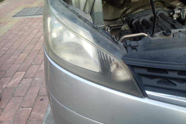 Used Nissan NV200 2011 1.6L 232 Seats Zunya Trim Right Front Headlight