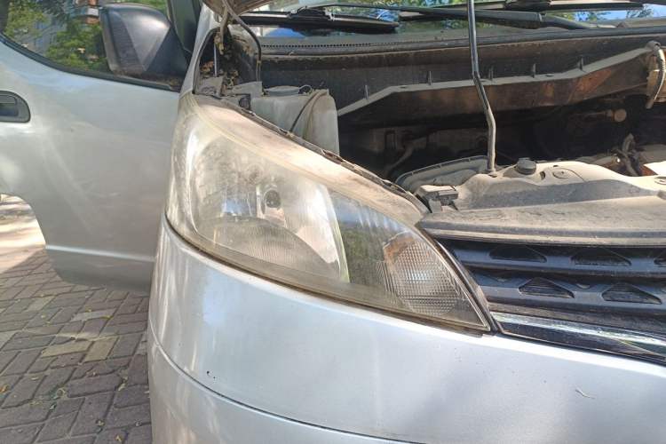 Used Nissan NV200 2011 1.6L 232 Seats Zunya Trim Right Front Headlight