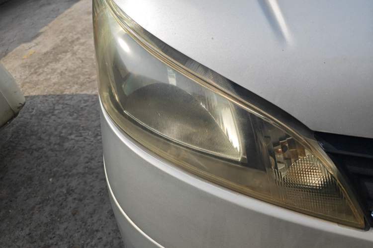 Used Nissan NV200 2011 1.6L 232 Seats Zunya Trim Right Front Headlight