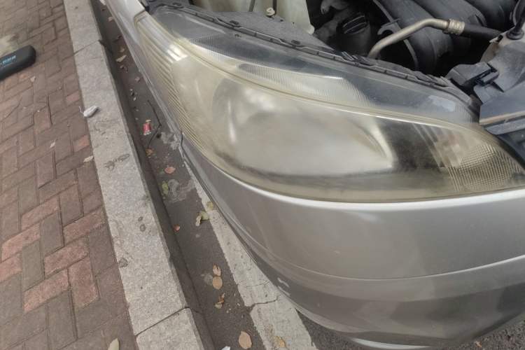 Used Nissan NV200 2011 1.6L 232 Seats Zunya Trim Right Front Headlight