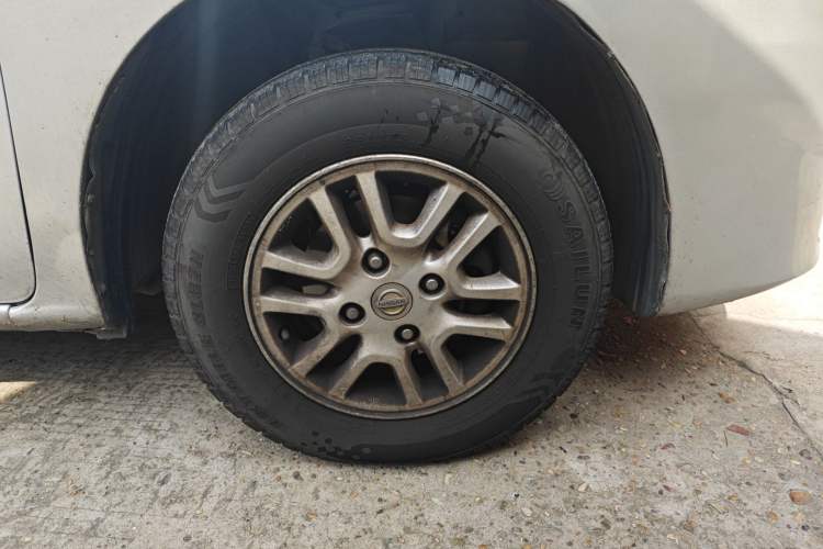 Used Nissan NV200 2011 1.6L 232 Seats Zunya Trim Right Front Wheel Hub