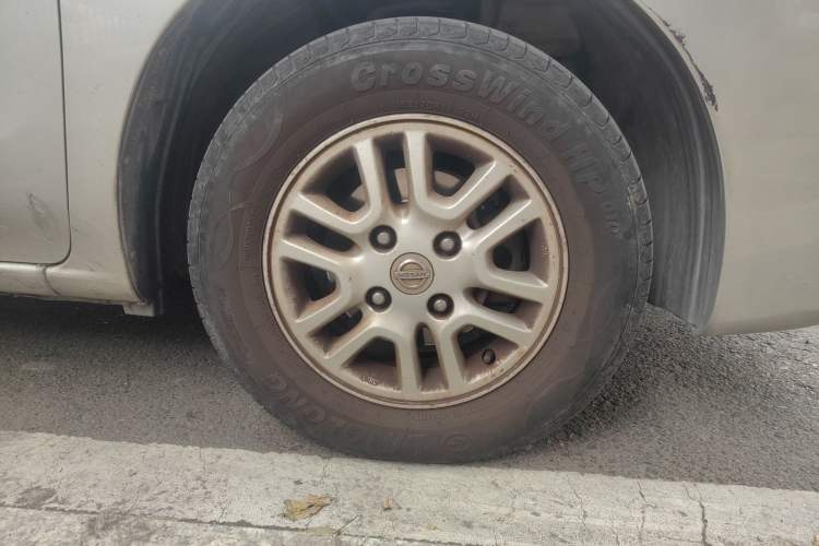 Used Nissan NV200 2011 1.6L 232 Seats Zunya Trim Right Front Wheel Hub