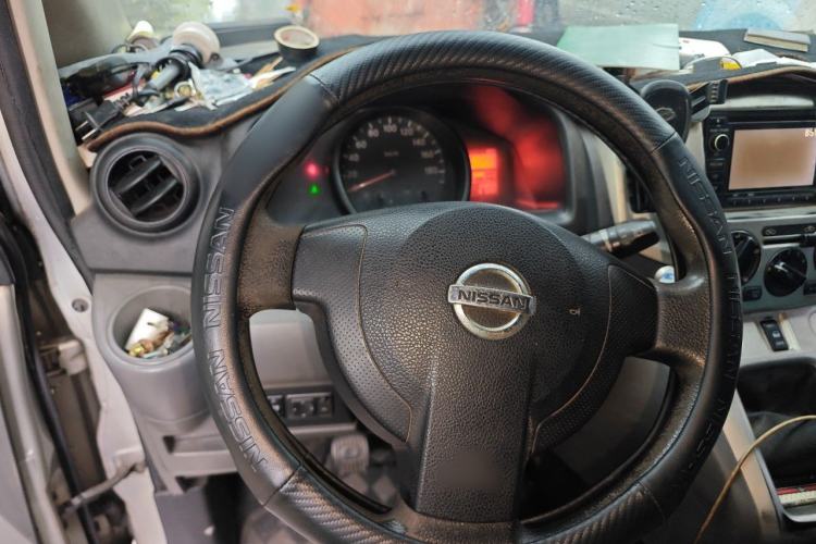 Used Nissan NV200 2011 1.6L 232 Seats Zunya Trim Steering Wheel