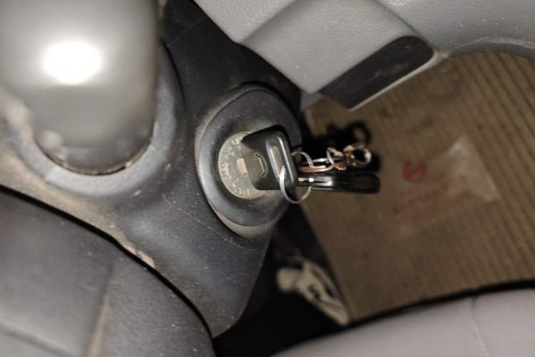Used Nissan NV200 2011 1.6L 232 Seats Zunya Trim Vehicle Key
