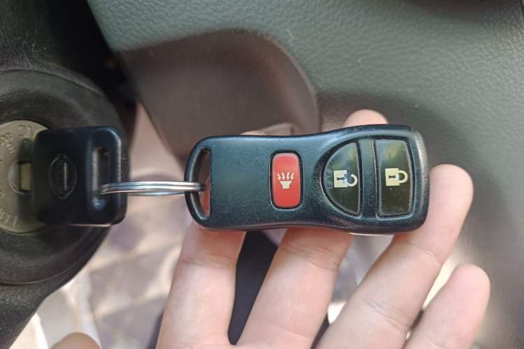 Used Nissan NV200 2011 1.6L 232 Seats Zunya Trim Vehicle Key