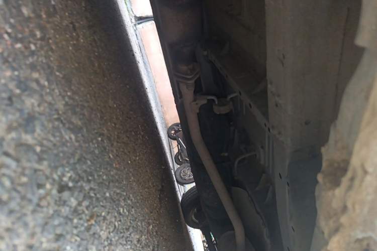 Used Nissan NV200 2011 1.6L 232 Seats Zunya Trim Chassis Front Left