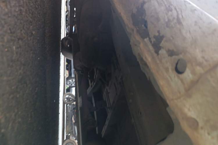 Used Nissan NV200 2011 1.6L 232 Seats Zunya Trim Chassis Front Right