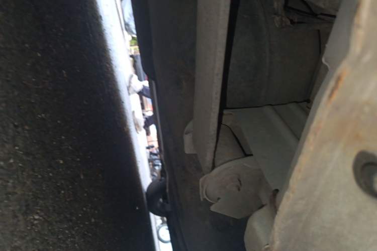 Used Nissan NV200 2011 1.6L 232 Seats Zunya Trim Chassis Rear Right