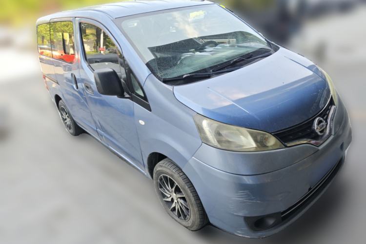 Used Nissan NV200 2012 1.6L 232 Seats Luxury Version Front Right 45 Deg