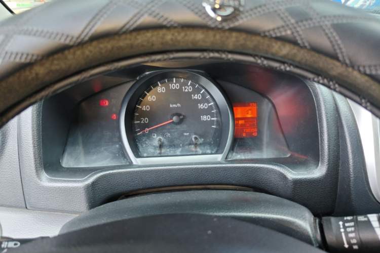 Used Nissan NV200 2012 1.6L 232 Seats Luxury Version Instrument Cluster