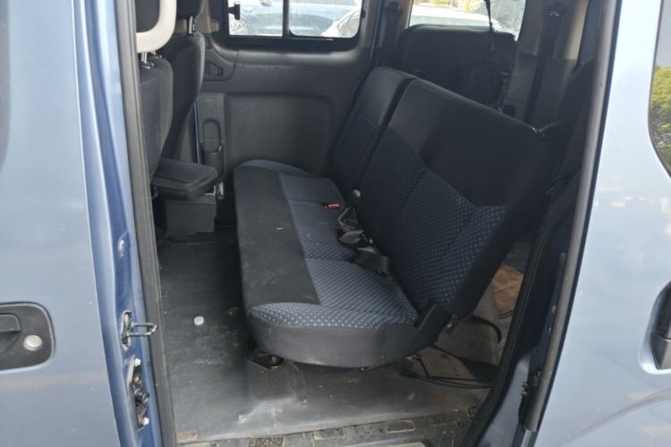 Used Nissan NV200 2012 1.6L 232 Seats Luxury Version Left Rear Seat