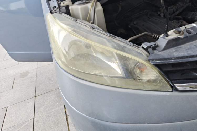 Used Nissan NV200 2012 1.6L 232 Seats Luxury Version Right Front Headlight