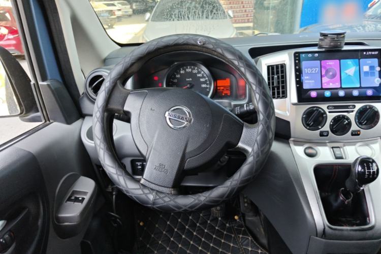 Used Nissan NV200 2012 1.6L 232 Seats Luxury Version Steering Wheel