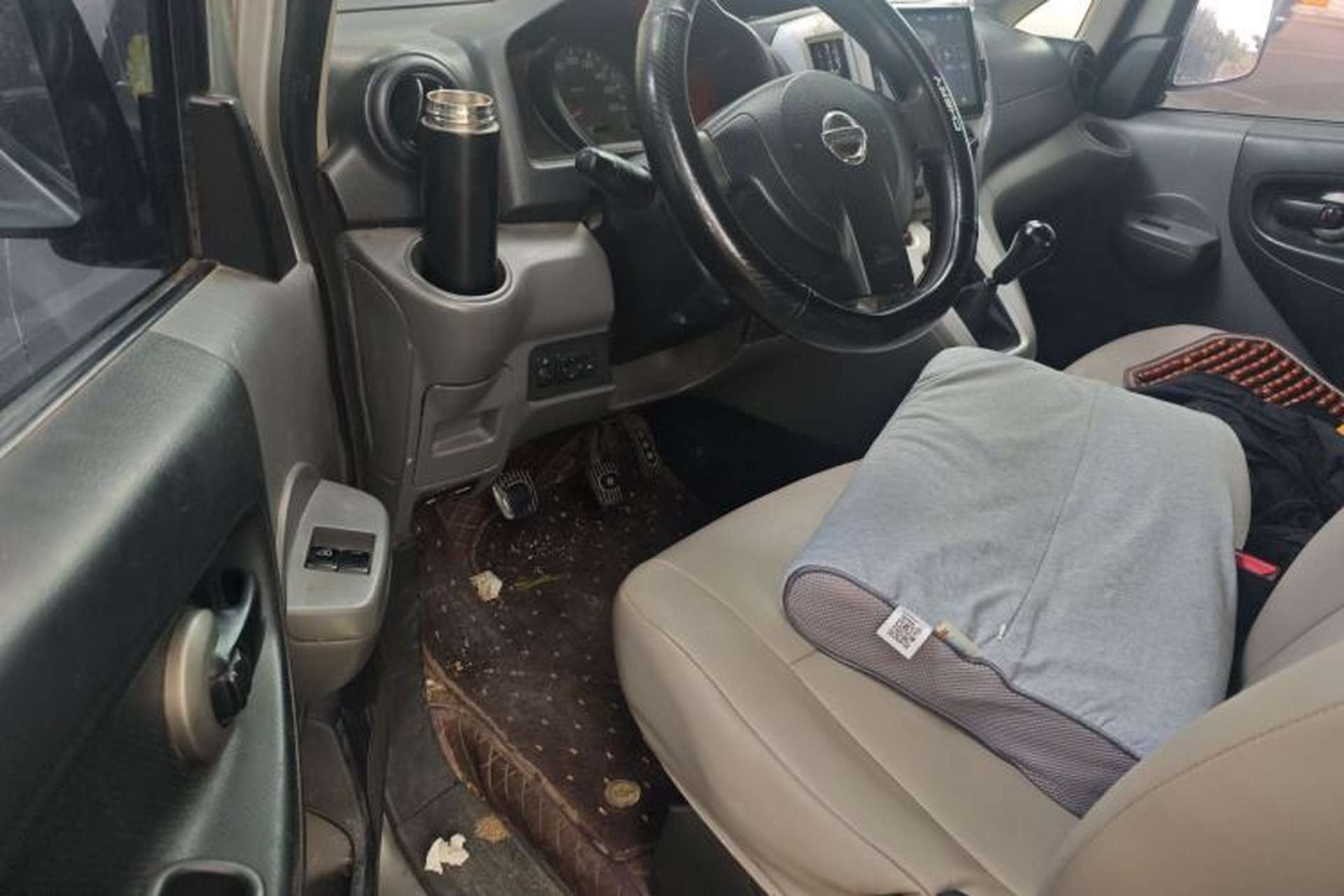 Used Nissan NV200 2012 1.6L 232 Seats Luxury Version Driver Seat