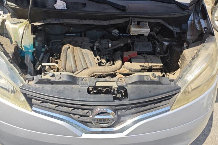 Used Nissan NV200 2012 1.6L 232 Seats Luxury Version Engine Bay