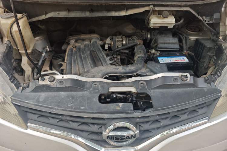 Used Nissan NV200 2012 1.6L 232 Seats Luxury Version Engine Bay