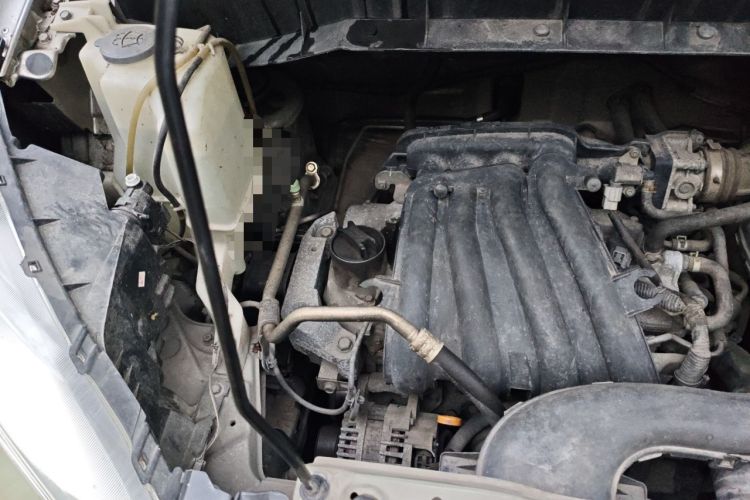 Used Nissan NV200 2012 1.6L 232 Seats Zunya Trim Engine Bay Right