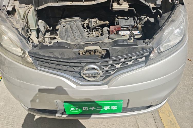 Used Nissan NV200 2012 1.6L 232 Seats Luxury Version Engine Bay