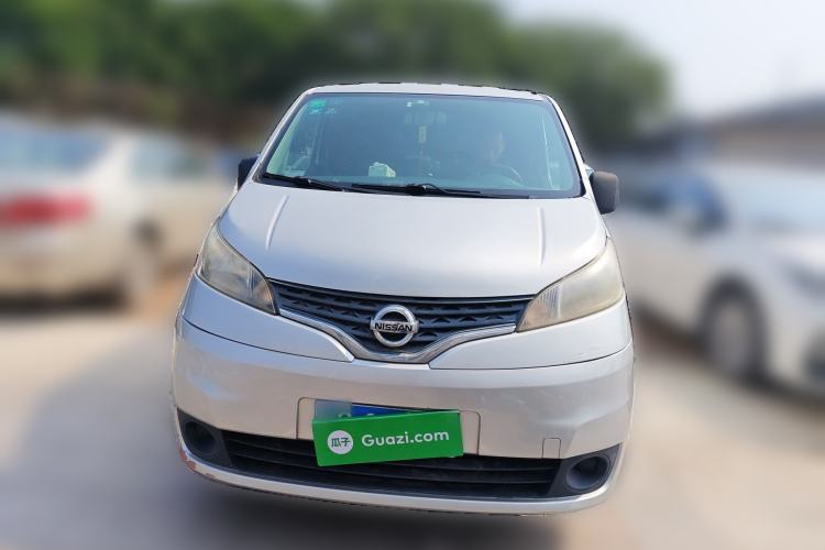 Used Nissan NV200 2012 1.6L 232 Seats Luxury Version Front