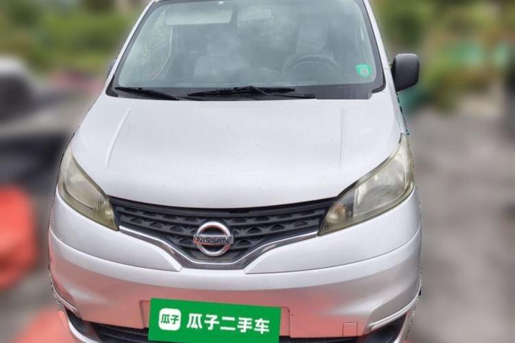 Used Nissan NV200 2012 1.6L 232 Seats Luxury Version Front