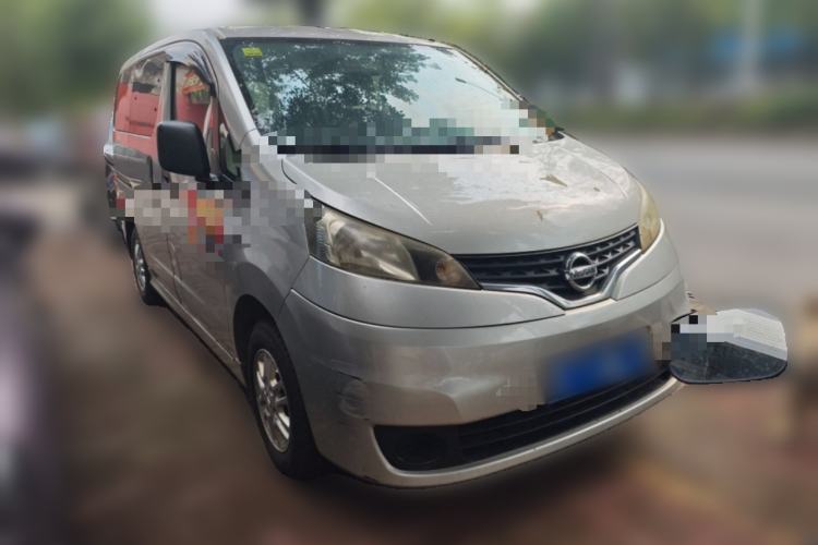 Used Nissan NV200 2012 1.6L 232 Seats Luxury Version Front Right 45 Deg