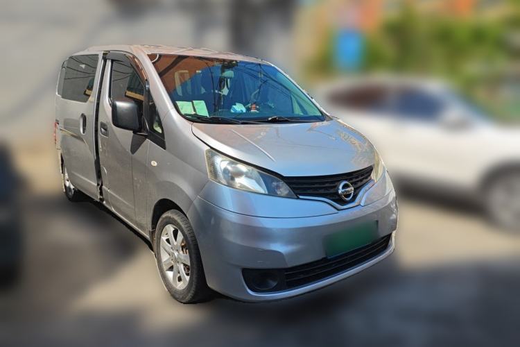 Used Nissan NV200 2012 1.6L 232 Seats Luxury Version Front Right 45 Deg