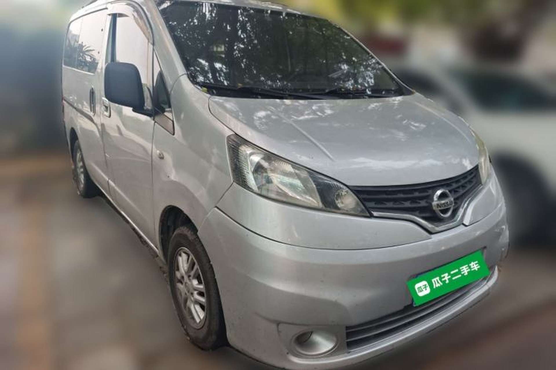 Used Nissan NV200 2012 1.6L 232 Seats Luxury Version Front Right 45 Deg