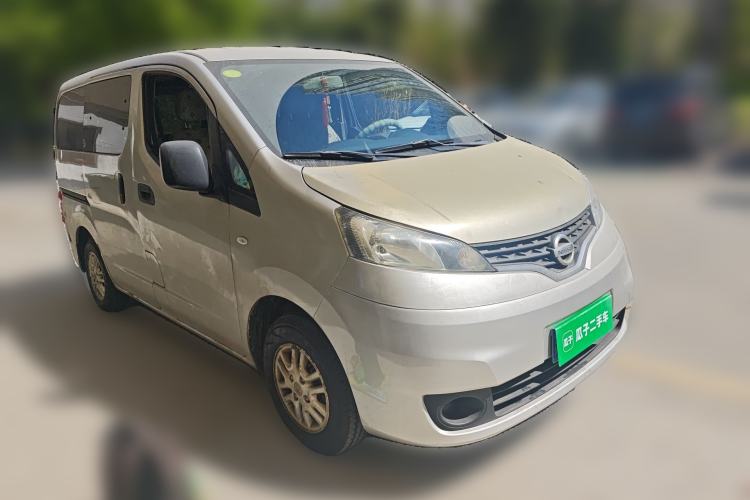 Used Nissan NV200 2012 1.6L 232 Seats Luxury Version Front Right 45 Deg